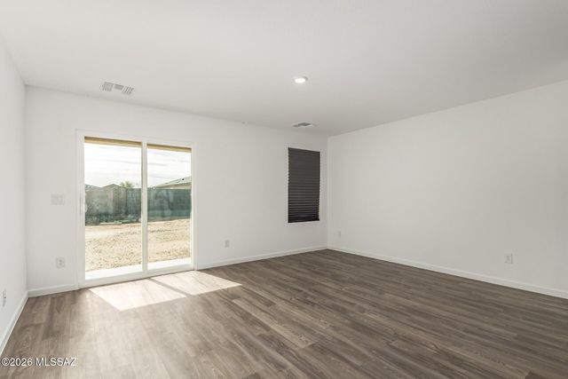 9933 W Concordia Drive, Arizona City, AZ 85123