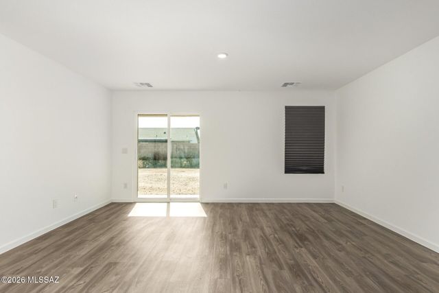 9933 W Concordia Drive, Arizona City, AZ 85123