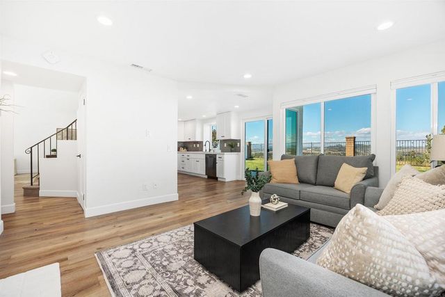 1288 Sagewood Drive, Oceanside, CA 92056