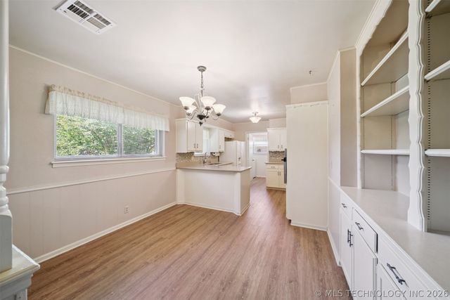 6516 E 57th Place, Tulsa, OK 74145
