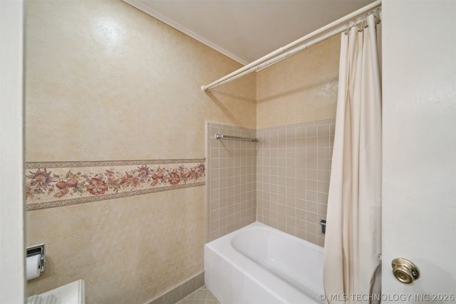 6516 E 57th Place, Tulsa, OK 74145