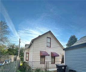 2162 Fulton Road, Cleveland, OH 44113