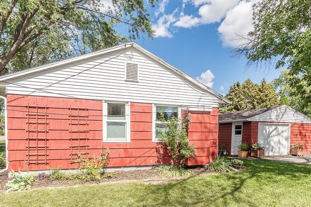 801 GROVE STREET, Menasha, WI 54952