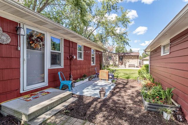 801 GROVE STREET, Menasha, WI 54952