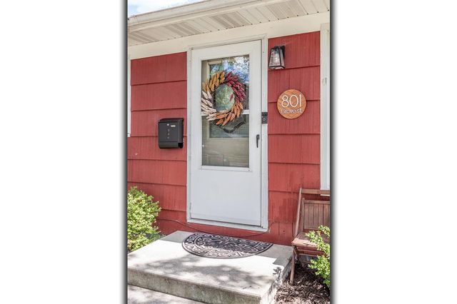 801 GROVE STREET, Menasha, WI 54952