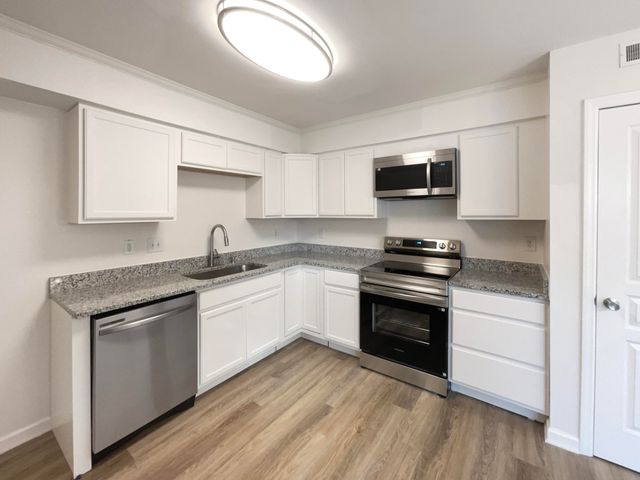 7875 Nummie Court, North Charleston, SC 29418