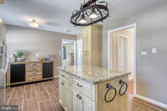 809 FLINTLOCK RIDGE ROAD, Mechanicsburg, PA 17055