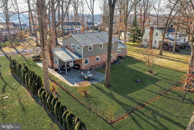 809 FLINTLOCK RIDGE ROAD, Mechanicsburg, PA 17055