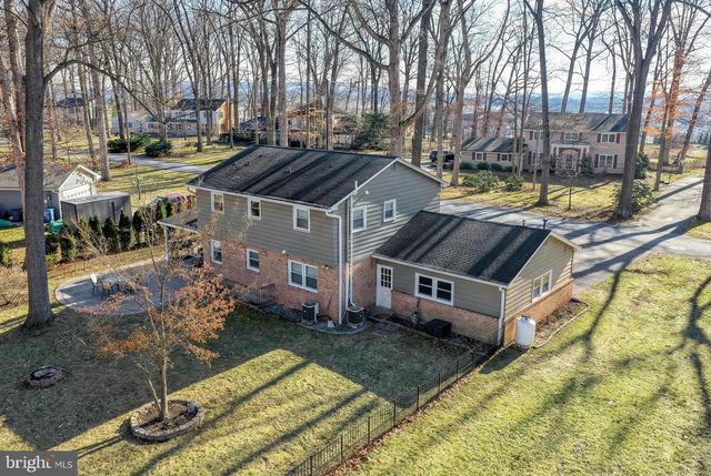 809 FLINTLOCK RIDGE ROAD, Mechanicsburg, PA 17055