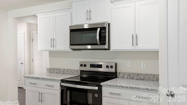 214 Hyder Ridge Road, Asheville, NC 28804