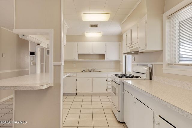 208 Palms Drive, Lafayette, LA 70503