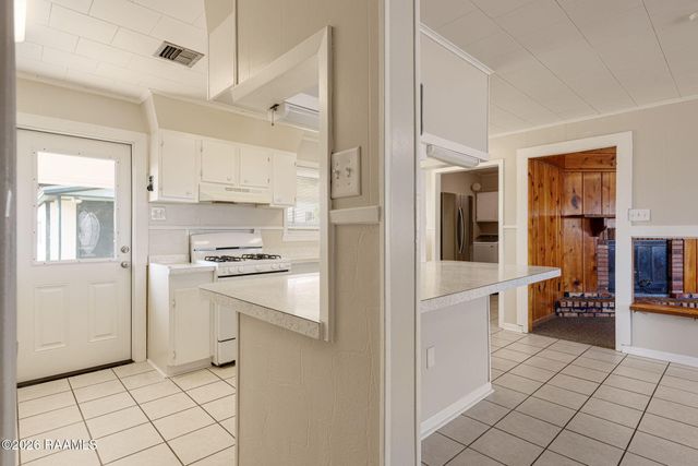 208 Palms Drive, Lafayette, LA 70503