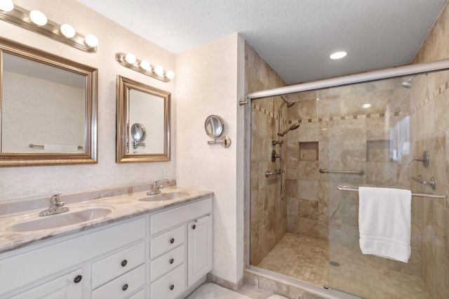 1166 Beach Road, Singer Island, FL 33404