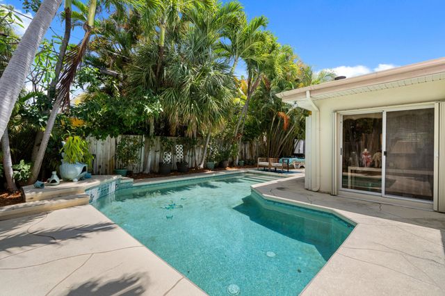 1166 Beach Road, Singer Island, FL 33404