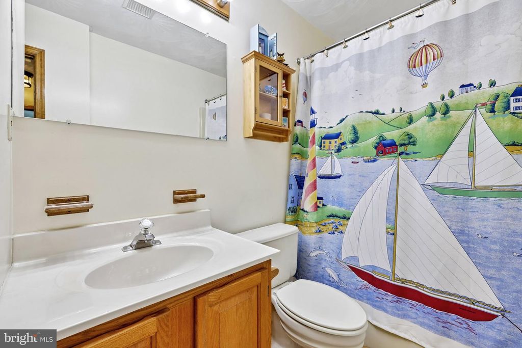 Image 21 of property listing at 1870 CEDAR RD, Pasadena, MD 21122