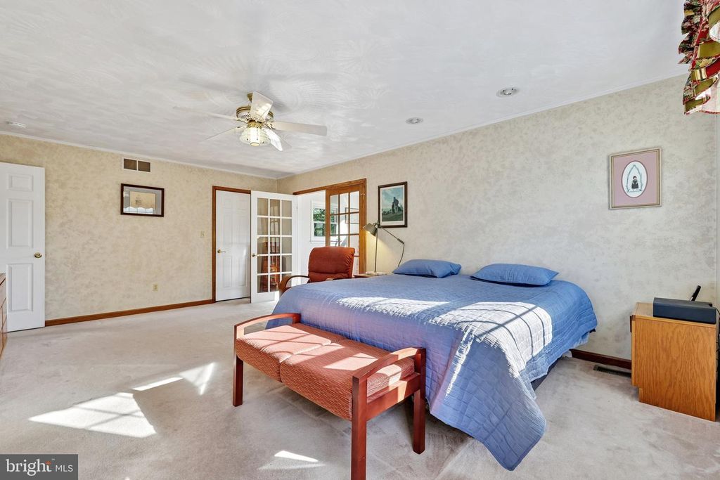 Image 26 of property listing at 1870 CEDAR RD, Pasadena, MD 21122