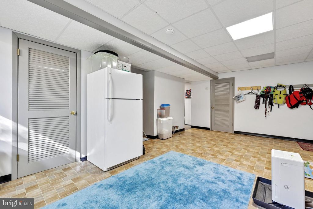 Image 38 of property listing at 1870 CEDAR RD, Pasadena, MD 21122