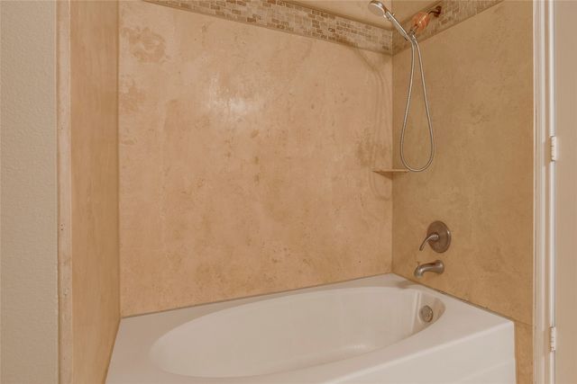 3102 Kings Road 2208, Dallas, TX 75219