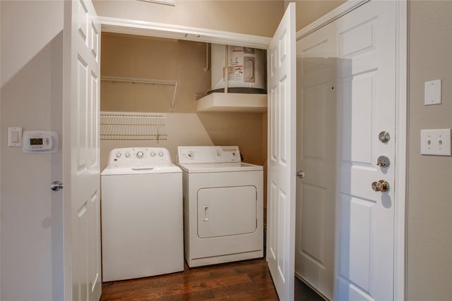 3102 Kings Road 2208, Dallas, TX 75219