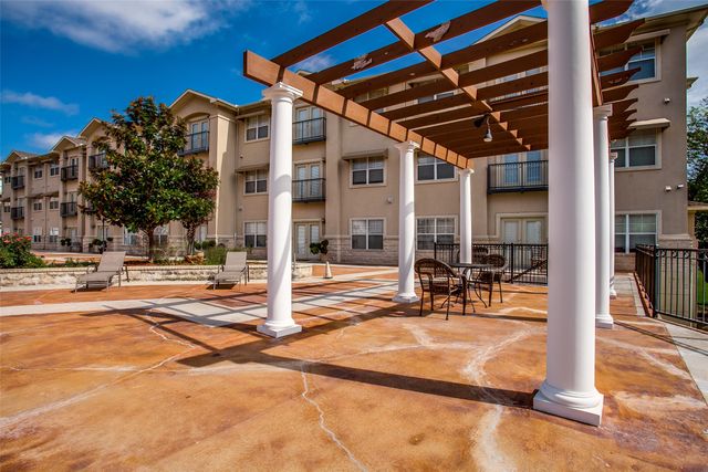 3102 Kings Road 2208, Dallas, TX 75219