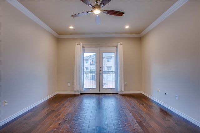 3102 Kings Road 2208, Dallas, TX 75219