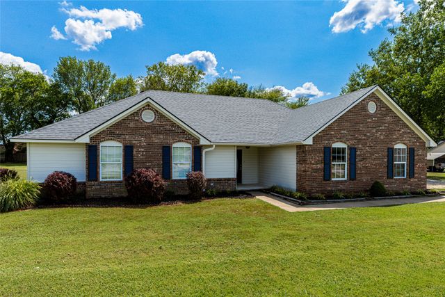 8202 E Lindy Lane, Claremore, OK 74019