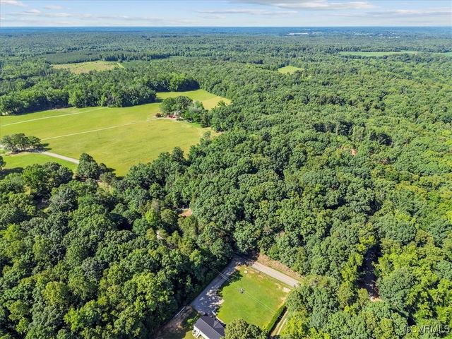 284 Petersburg Rd, Powhatan, VA 23139