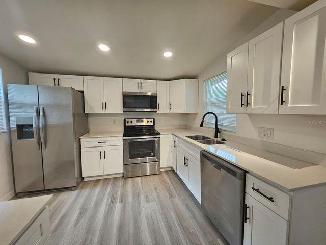 2816 S FRENCH AVENUE, Sanford, FL 32773