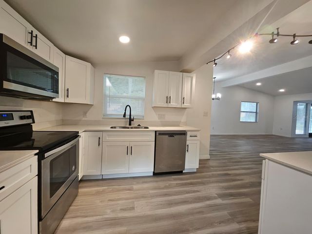 2816 S FRENCH AVENUE, Sanford, FL 32773