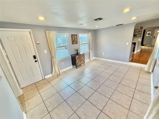 4701 1ST AVENUE N, St Petersburg, FL 33713