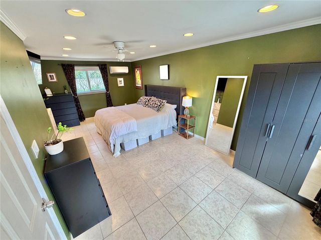 4701 1ST AVENUE N, St Petersburg, FL 33713