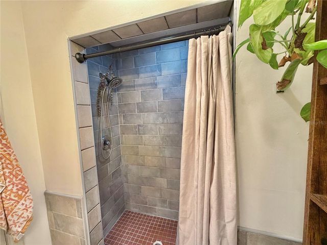 4701 1ST AVENUE N, St Petersburg, FL 33713