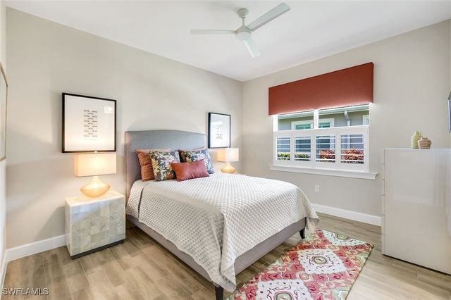 5750 Clarendon DR, Naples, FL 34113