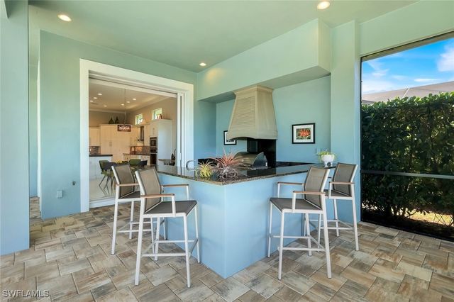 5750 Clarendon DR, Naples, FL 34113