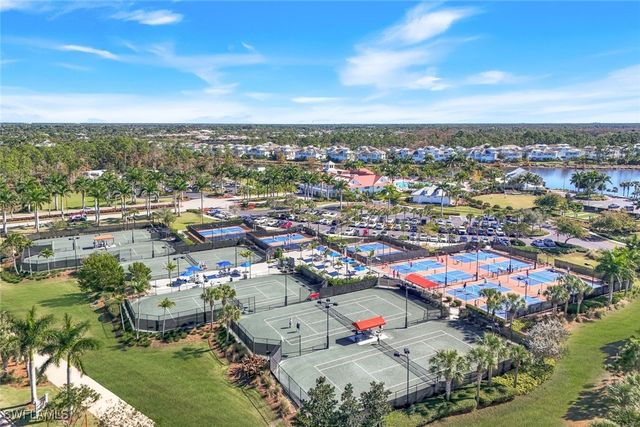 5750 Clarendon DR, Naples, FL 34113