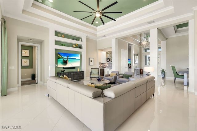 5750 Clarendon DR, Naples, FL 34113