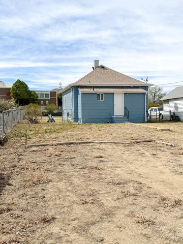 813 Edison Ave, La Junta, CO 81050