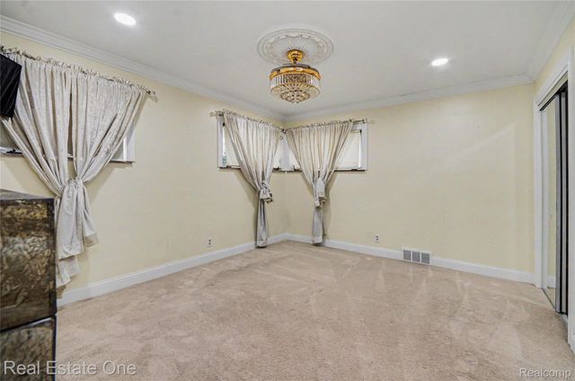 3980 W. Outer Drive, Detroit, MI 48221