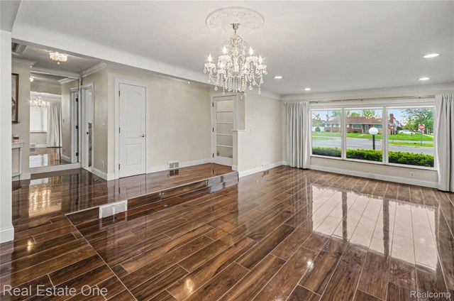 3980 W. Outer Drive, Detroit, MI 48221