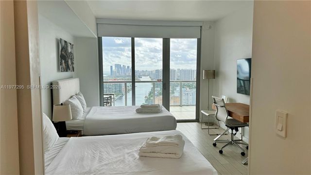 2600 E Hallandale Beach Blvd T3205, Hallandale Beach, FL 33009