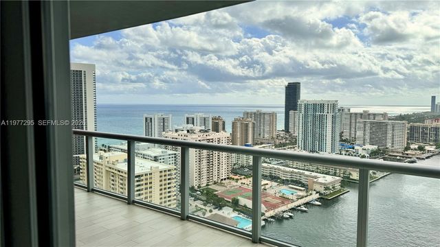 2600 E Hallandale Beach Blvd T3205, Hallandale Beach, FL 33009