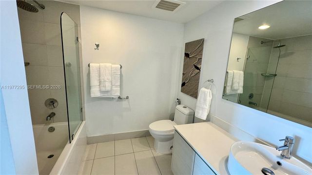 2600 E Hallandale Beach Blvd T3205, Hallandale Beach, FL 33009