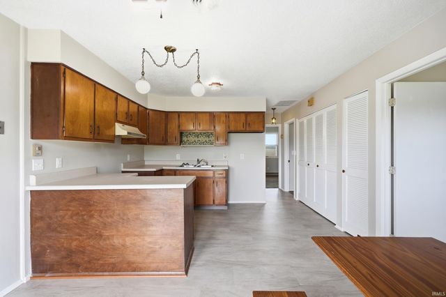 260 Airport Road, Kendallville, IN 46755