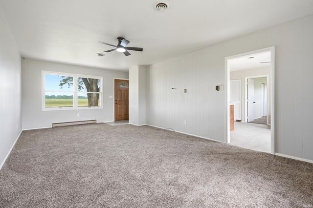 260 Airport Road, Kendallville, IN 46755