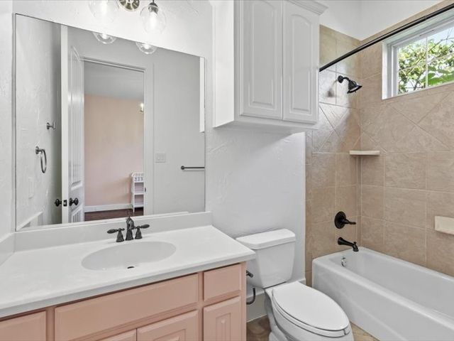 712 Frenchtown Road, Argyle, TX 76226