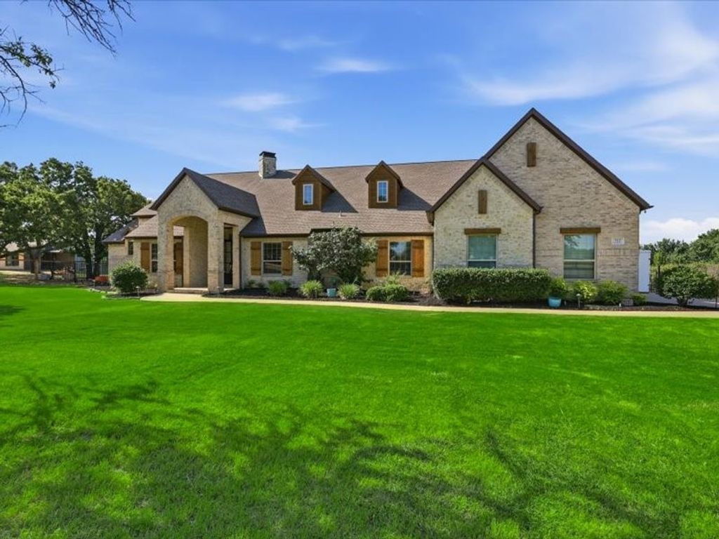 712 Frenchtown Road, Argyle, TX 76226