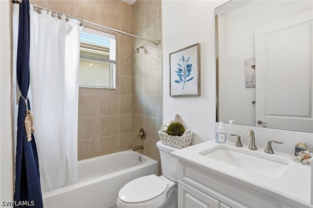 12349 Dahlia CT, Naples, FL 34120
