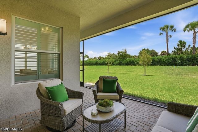 12349 Dahlia CT, Naples, FL 34120