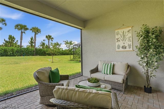 12349 Dahlia CT, Naples, FL 34120