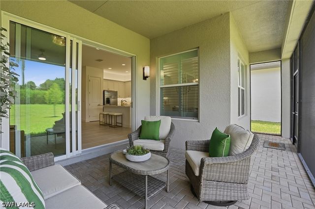 12349 Dahlia CT, Naples, FL 34120